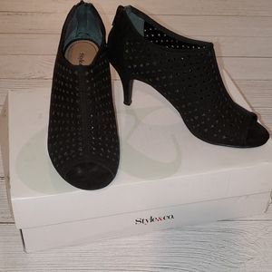 Peep toe heel booties